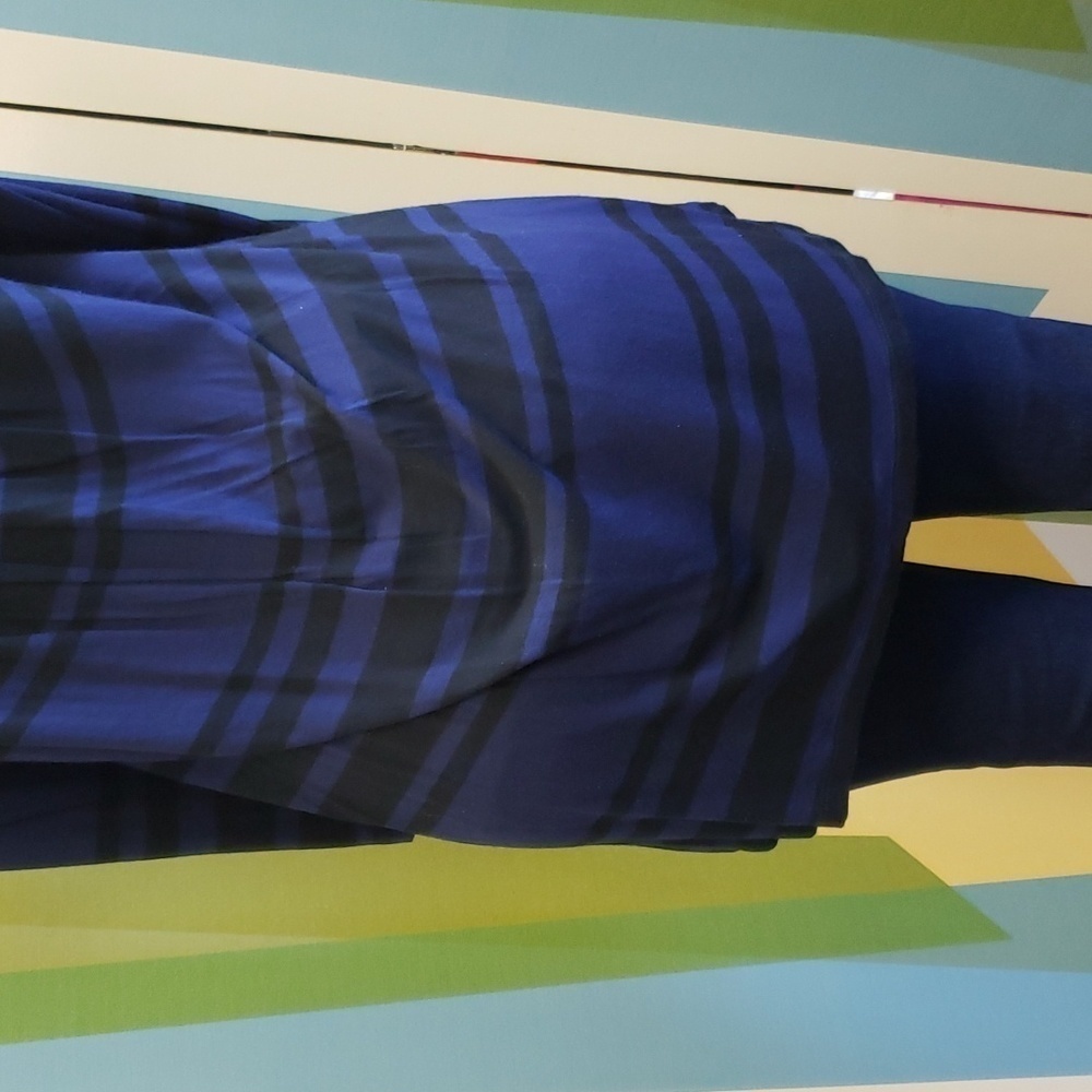 MERCER & Madison Stripped Long Sleeve - Picture 8 of 8